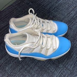 Air Jordan 11 Retro Low “University Blue” Size 10.5